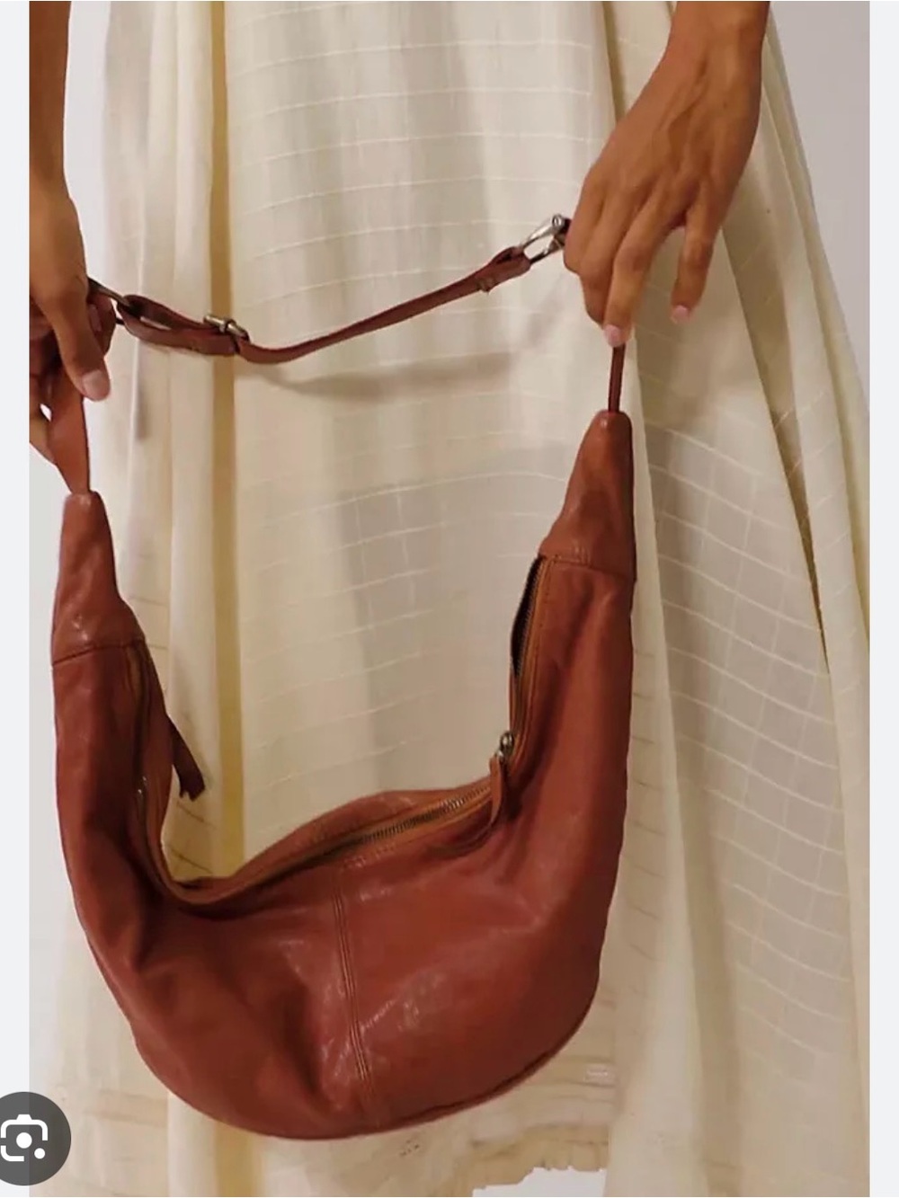 NWT FREE PEOPLE IDLE HANDS SLING BAG - Picture 2 of 7